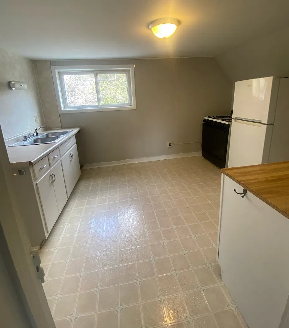 411 Dodge St. Houghton MI 49931 — Photo 2