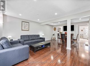 3073 Ireson Ct, Mississauga, ON L4T1N7