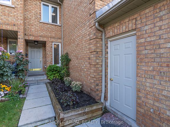 3rd image of 2555 Thomas St #106