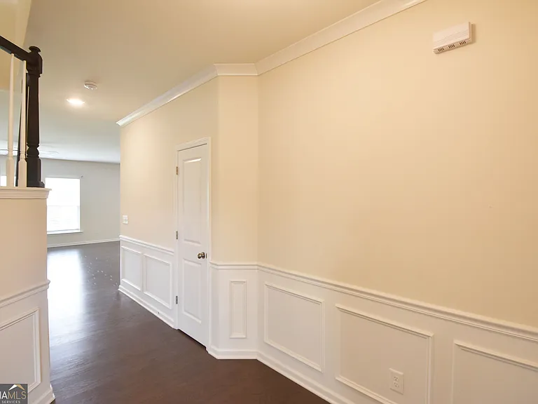 421 Southbridge Pass — Photo 11