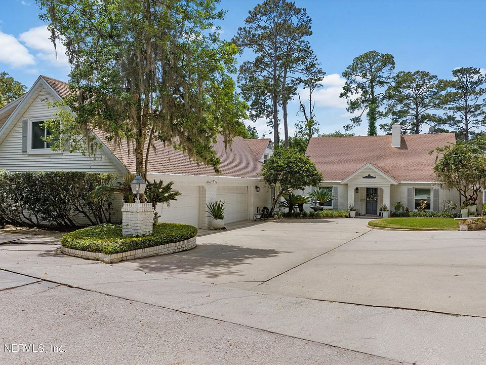 1st image of 120 JOHNSTON Avenue