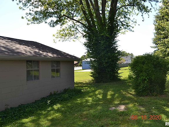 4th image of 1112 N Jefferson Ave