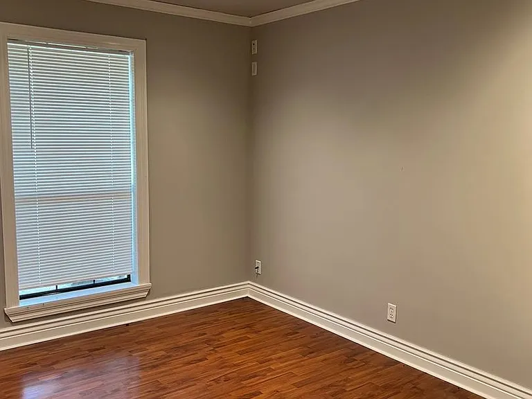 412 N Highway 171 — Photo 13
