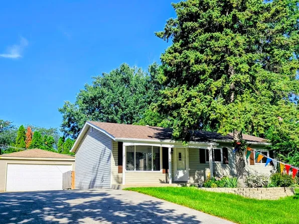 149 N Ashbury Ave, Bolingbrook, IL 60440