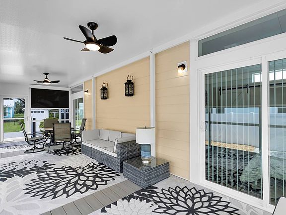 5th image of 12068 Lakeshore Way