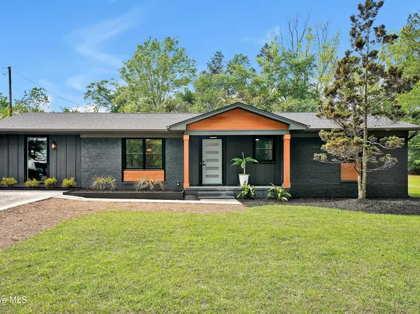 1317 Avon Court, Wilmington, NC 28405