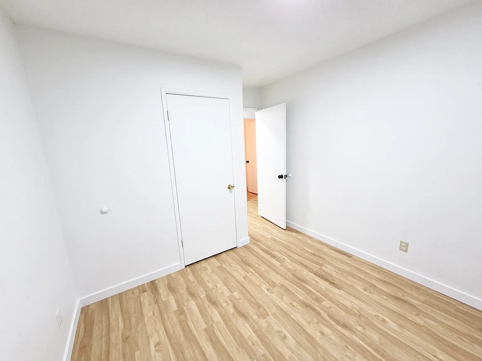 3 bed, 1020 sqft, $1,750 — Photo 1