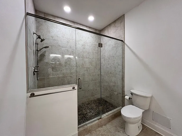 22 Campbell Ave SE — Photo 41