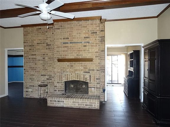 5th image of 1004 N Yale Blvd