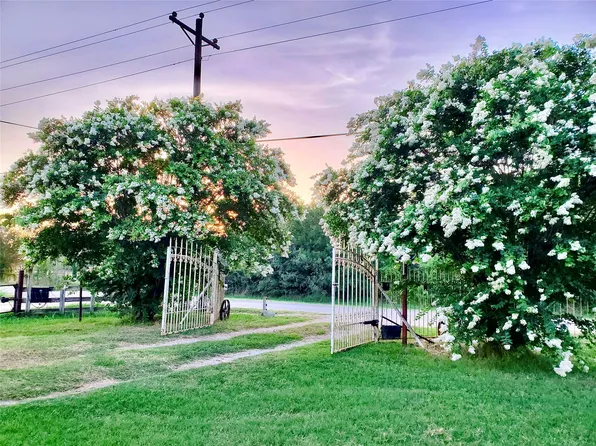 605 Killough Rd, Granbury, TX 76049