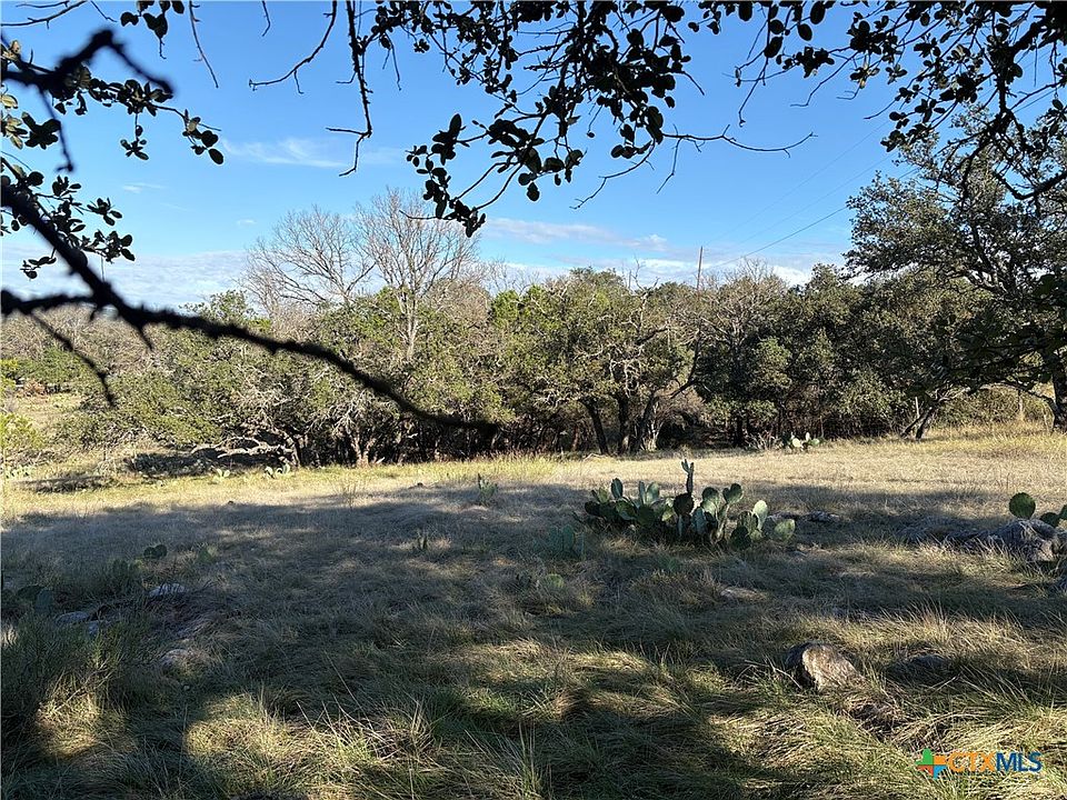 1st image of 979 Deer Springs Dr