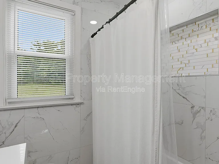 421 Saint Luke St — Photo 15