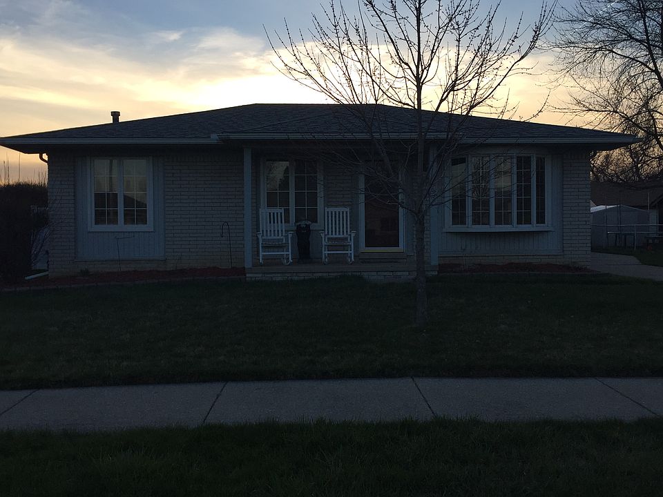 1st image of 15384 Gulley St