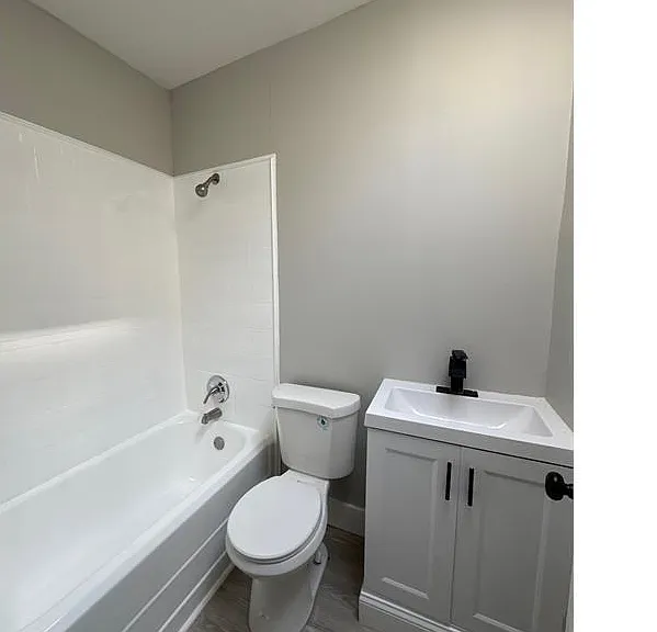 599 N Streeper St — Photo 5