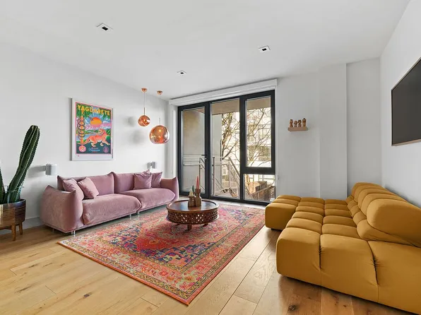 33 Frost St #2B, Brooklyn, NY 11211