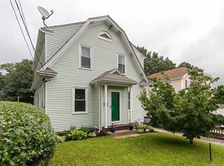2 Warner St, Blackstone, MA 01504