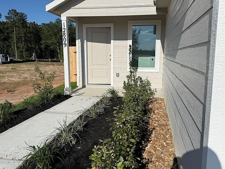 12809 Naval Dr — Photo 3