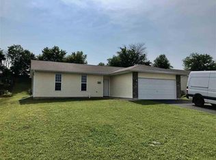 8343 Crooked Bend Rd, Machesney Park, IL 61115