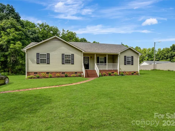 3125 Leonard Dr, Gastonia, NC 28056