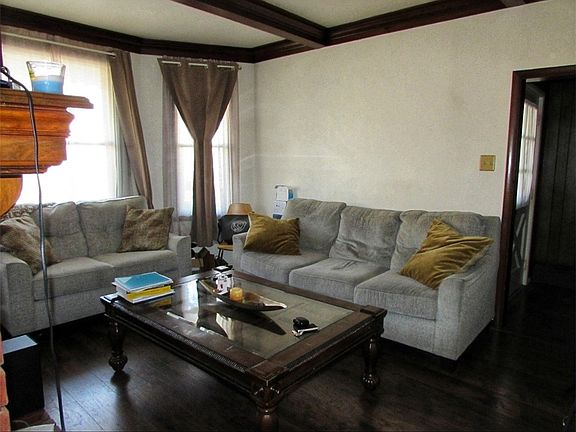 2nd image of 1706 Abraham St