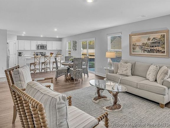 2nd image of 194 Bracknell Lot 64