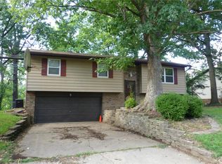 612 E Airwood Dr, East Alton, IL