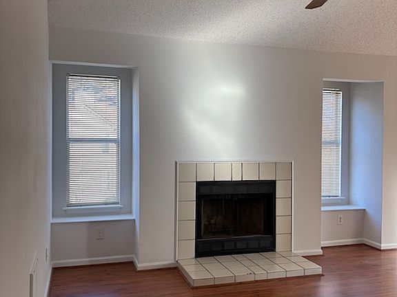 4th image of 617 Mary Robert Ln #204