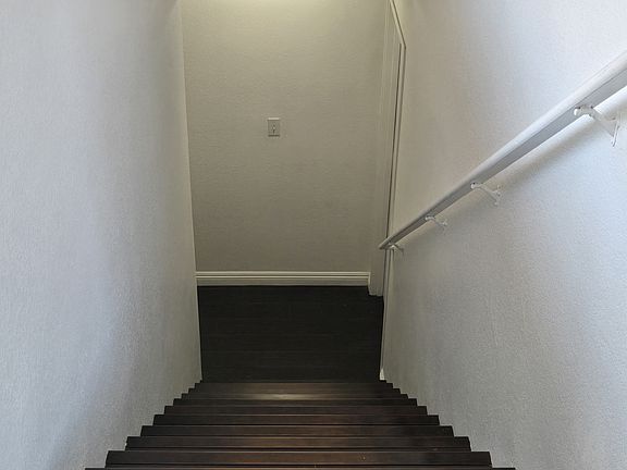 3rd image of 1504 Blackcombe St Unit 201