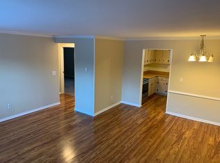 79 Oakwoods #C, Branford, CT 06405