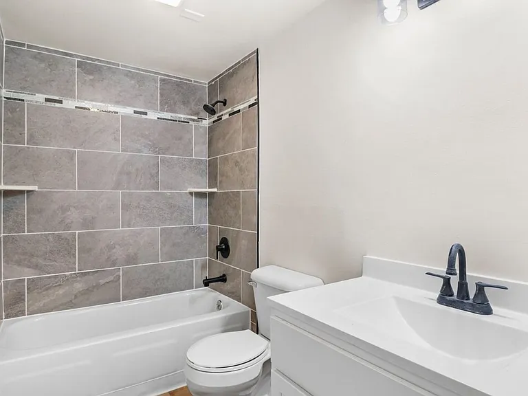 1314 N Gammon Rd #B — Photo 12