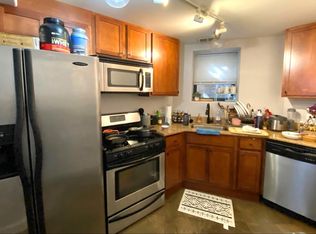 815 W Addison St #1G, Chicago, IL 60613