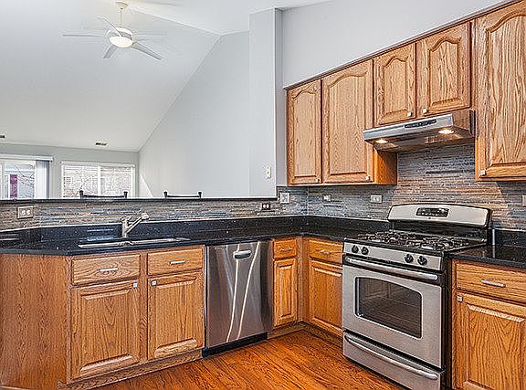 2nd image of 2961 Stockton Ct