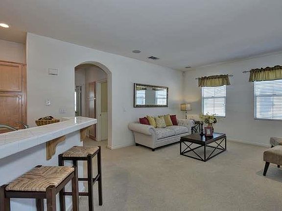 3rd image of 905 Del Avion Ln