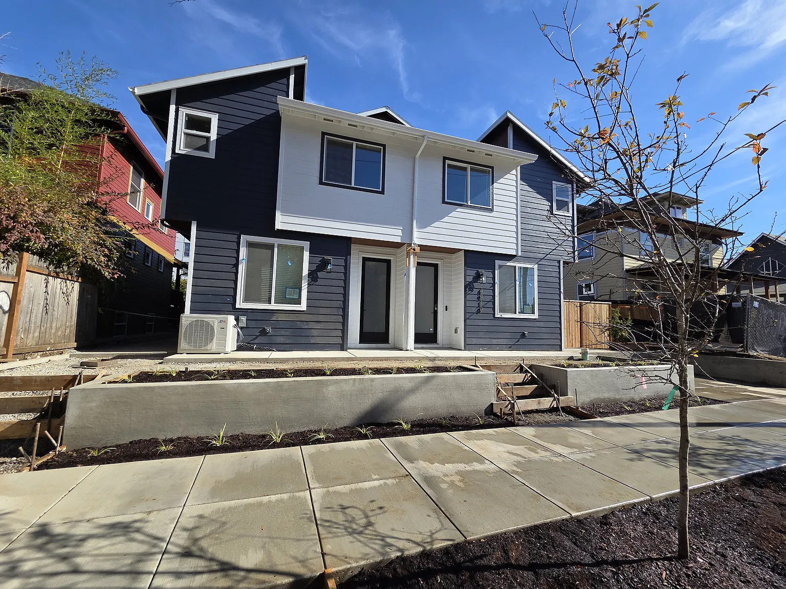 2 bed, 2.5 bath, 950 sqft, $2,595 — Photo 1