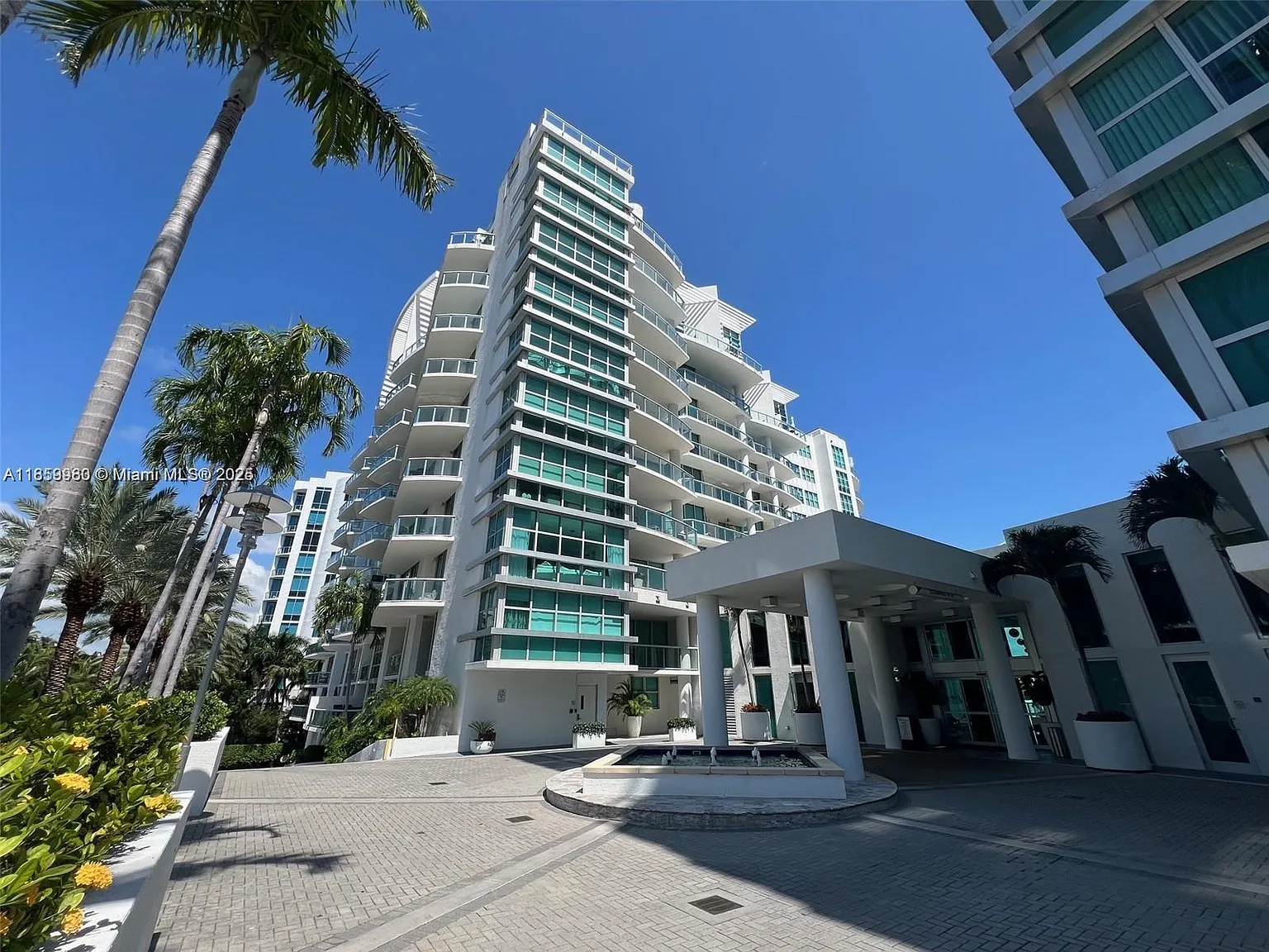 The Atrium At Aventura Co — Photo 4