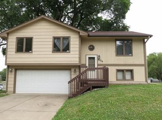604 McKinley Ave, Des Moines, IA 50315