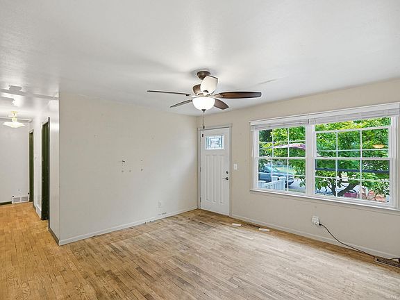 4th image of 4808 Beta Ln