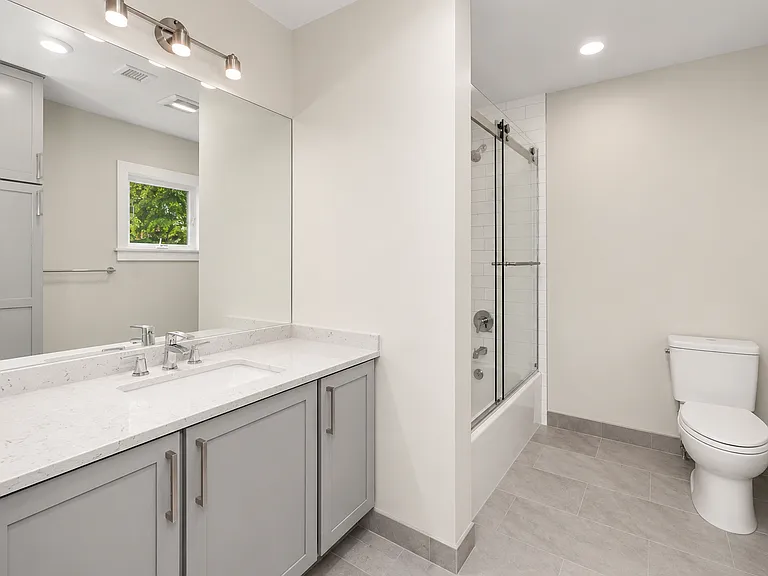 56 Old Field Point Rd #4 — Photo 11