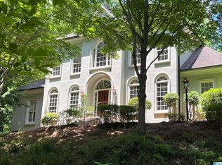 3520 S Brookwood Pl, Mountain Brook, AL 35223