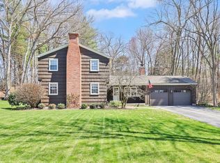 2 Woodside Dr, Wilbraham, MA 01095
