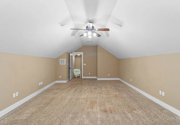 6008 Trestle St — Photo 27