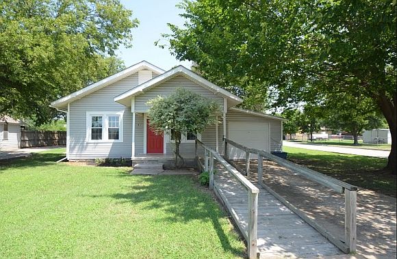 1st image of 837 E Eufaula St
