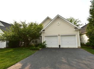 4 Honeyflower Ln, Princeton Junction, NJ 08550