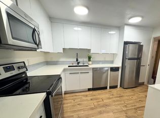 1171 Compass Ln APT 202, Foster City, CA 94404