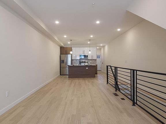4th image of 1530 N 25th St #1