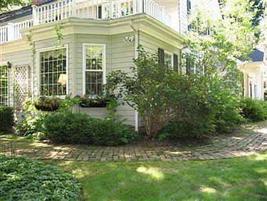 2nd image of 2725 Emerson Dr