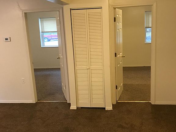 5th image of 109 Mink Ln APT A