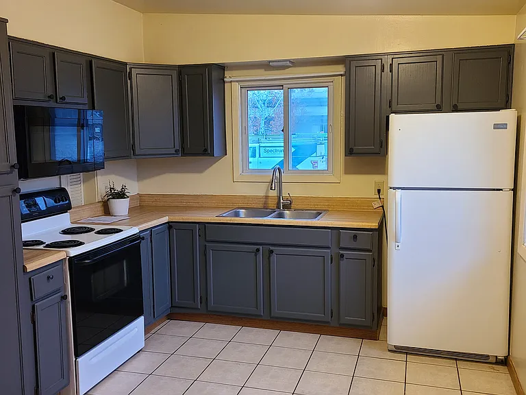 497 Mustang St #499 — Photo 3