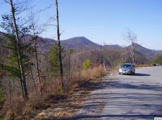 34 E Harvest Moon Rd, Pigeon Forge, TN 37862