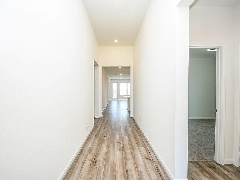3043 Kastania Ln — Photo 21
